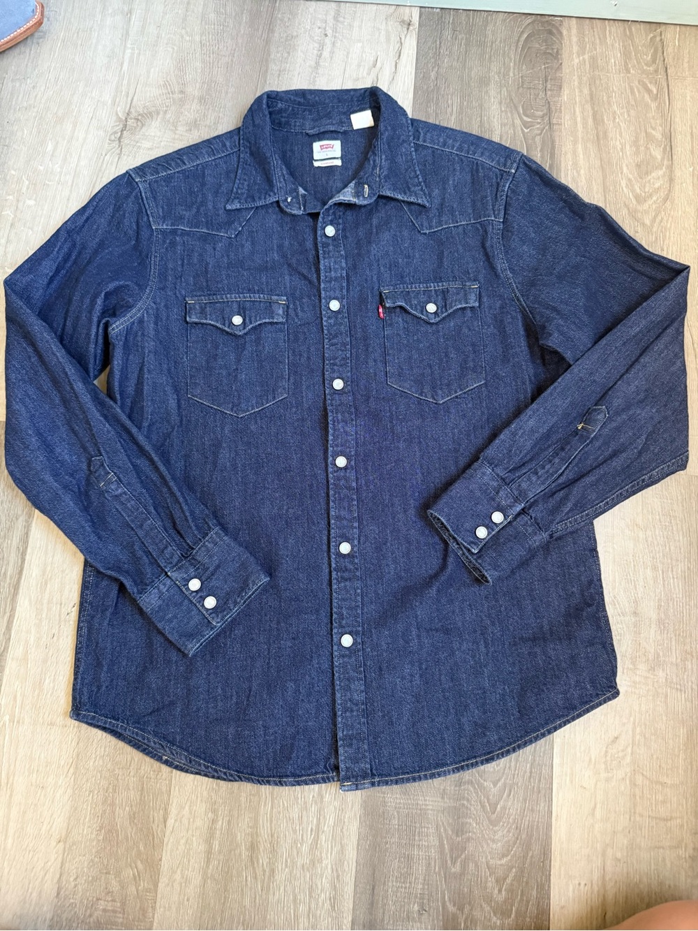 Levi's Barstow Western Denim Shirt Dark Blue Men's Large Pearl-Snap Button-Up - Picture 2 of 12